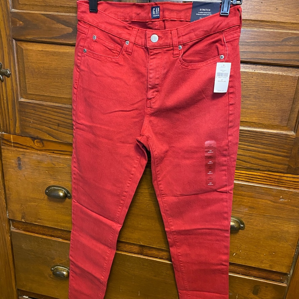 NEVER WORN Gap Skinny Jeans